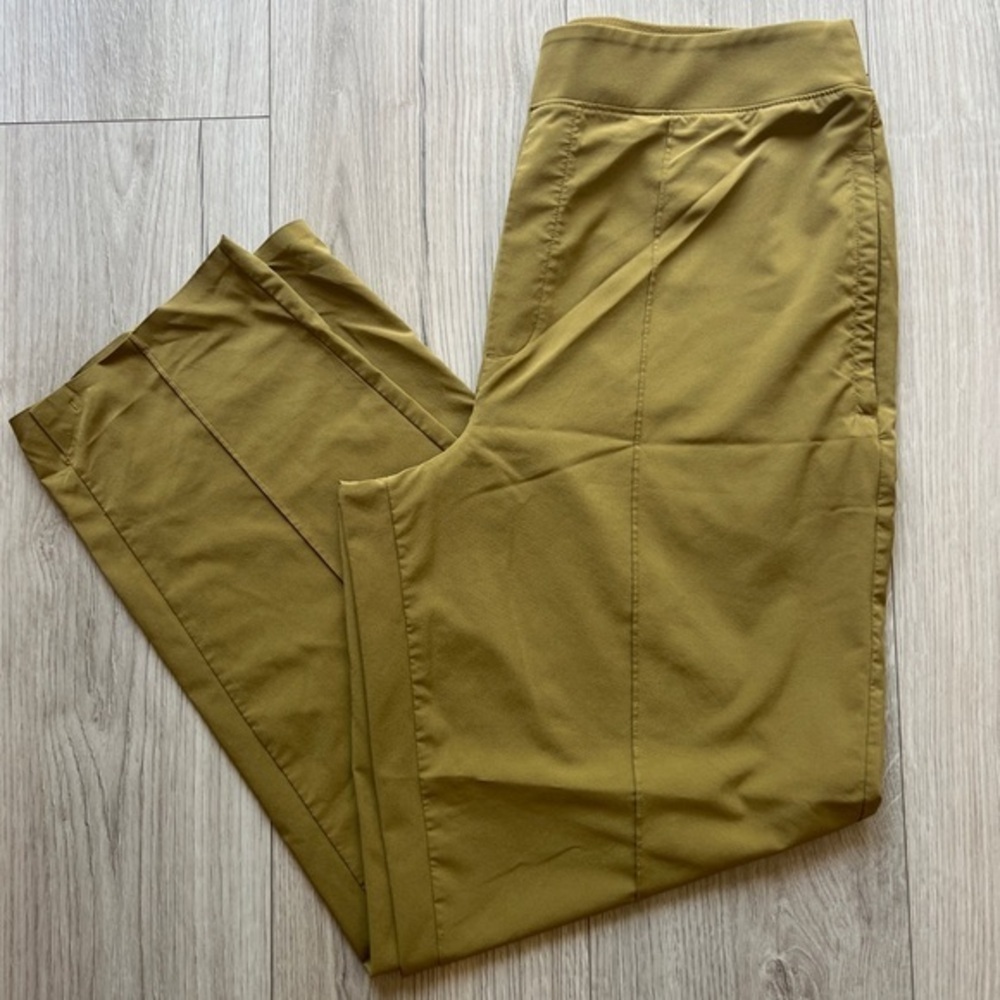 Athleta Vienna Slim Pants Athletic Pants Women's Size 12 EUC Gold Mustard